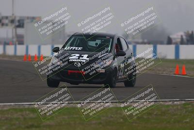 media/Jan-18-2026-CalClub SCCA (Sun) [[8bc6468723]]/Group 3 Race/Turn 1/